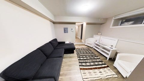Floor plan for 4 beds, 2 baths, 1030 sqft